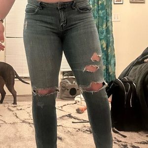 Low Waist Distressed Jeans